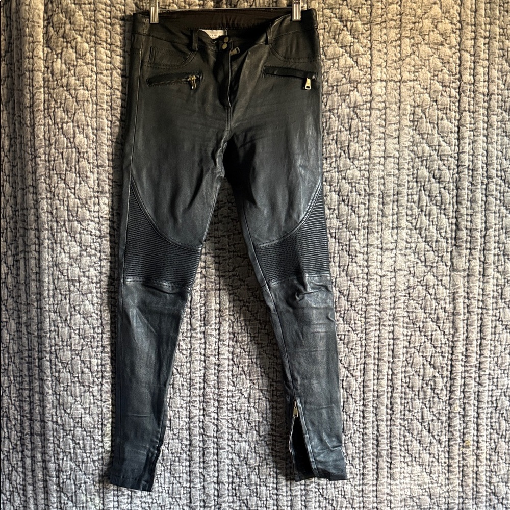 Rebecca Vallance Black Skinny Leather Pants with zipper and pockets